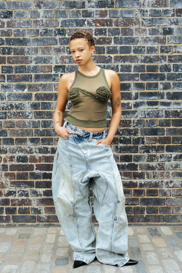 SOFT SERVE TOP- KAKHI GREEN